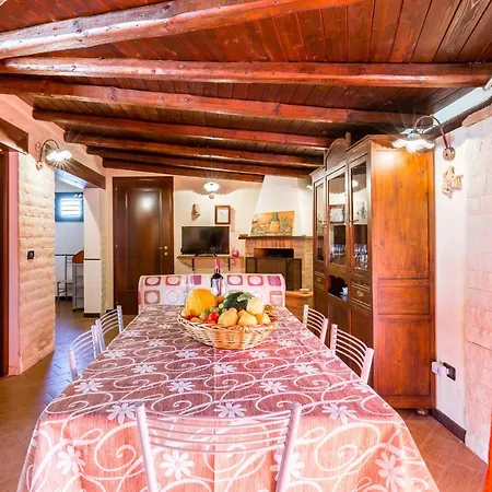 Margaret House 100 Meters From The Sandy Beach, Parking & Wifi Holiday home *