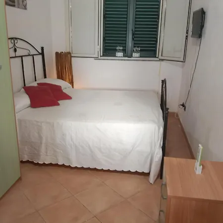 Holiday home Margaret House 100 Meters From The Sandy Beach, Parking & Wifi